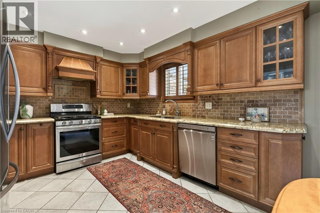 159 Valera Drive, Stoney Creek, Ontario  L8E 4T1 - Photo 12 - 40815347