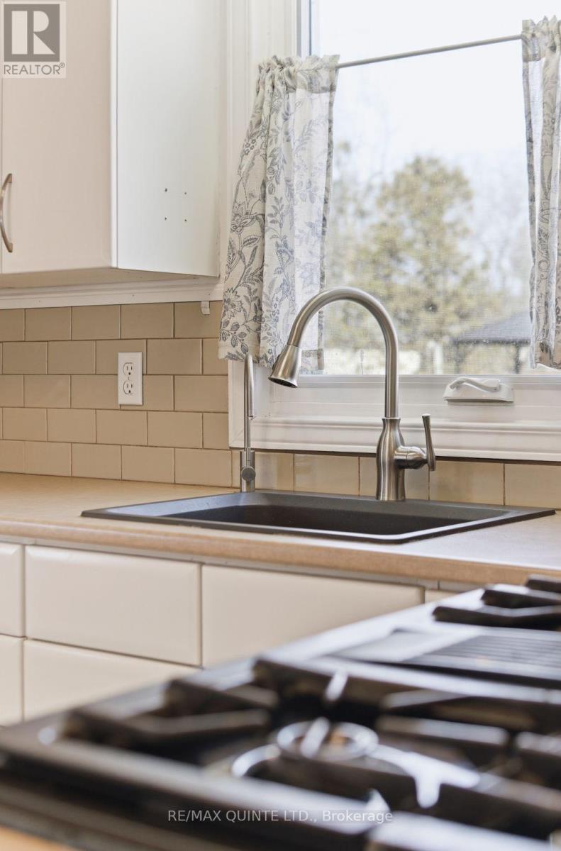 39 Trent Street N, Quinte West, Ontario  K0K 2C0 - Photo 16 - X12938310