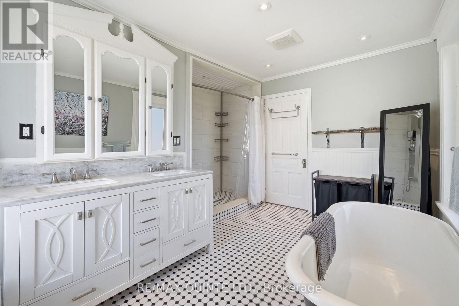 39 Trent Street N, Quinte West, Ontario  K0K 2C0 - Photo 28 - X12938310