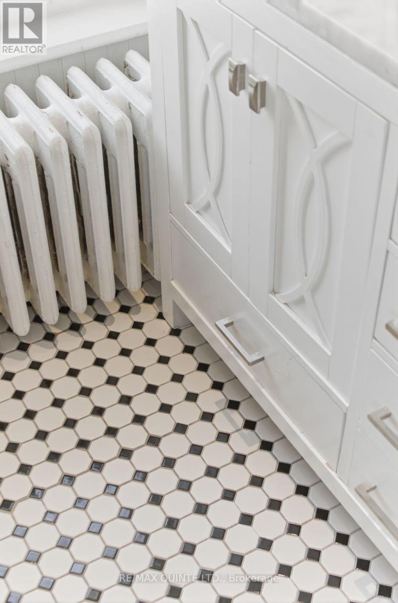 39 Trent Street N, Quinte West, Ontario  K0K 2C0 - Photo 30 - X12938310