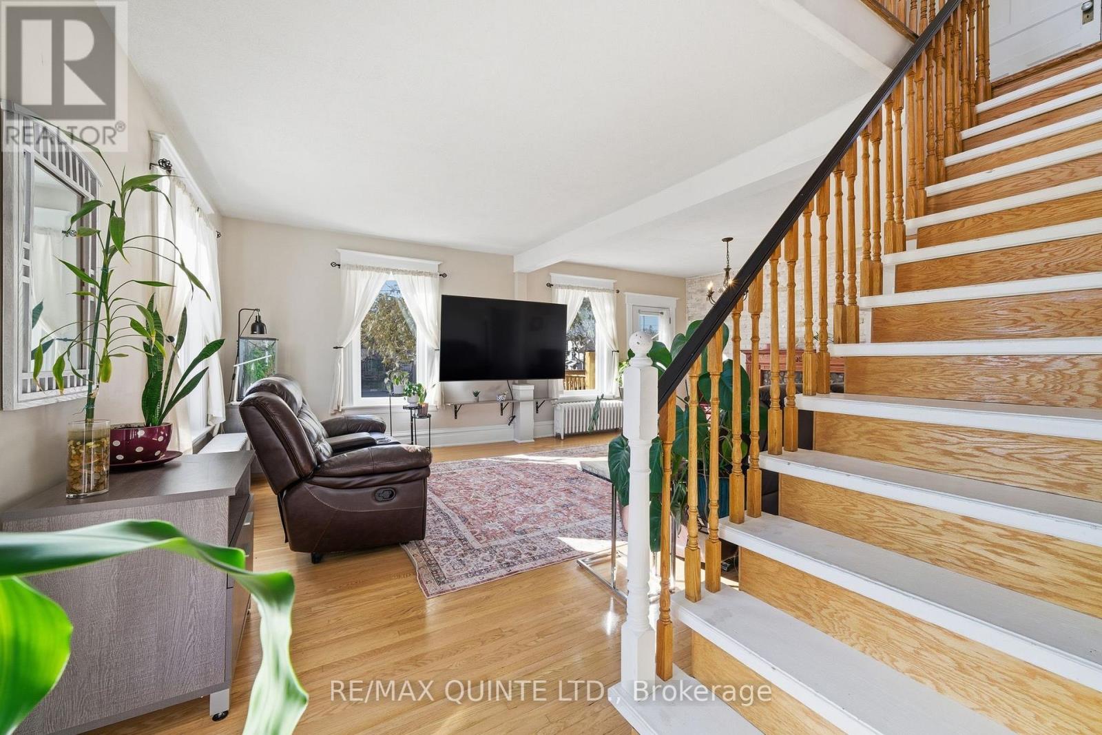 39 Trent Street N, Quinte West, Ontario  K0K 2C0 - Photo 5 - X12938310