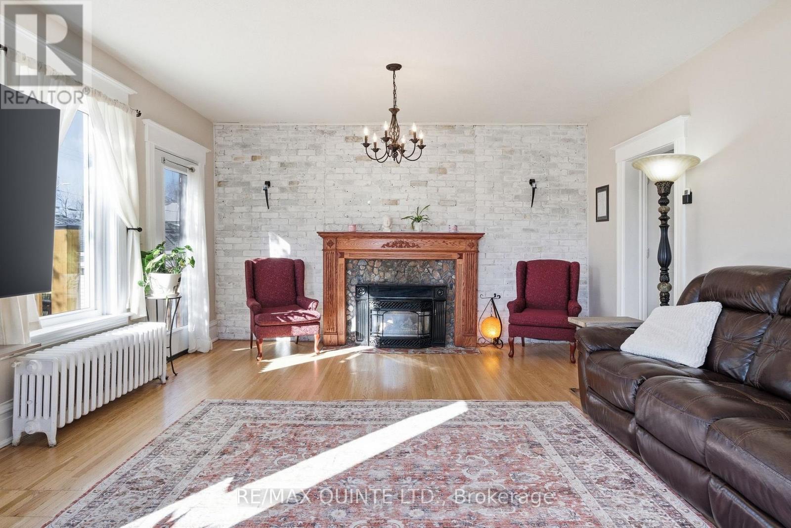 39 Trent Street N, Quinte West, Ontario  K0K 2C0 - Photo 8 - X12938310