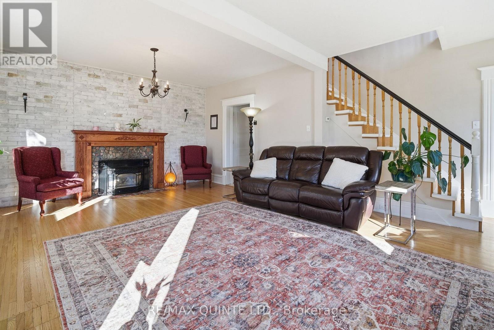 39 Trent Street N, Quinte West, Ontario  K0K 2C0 - Photo 9 - X12938310