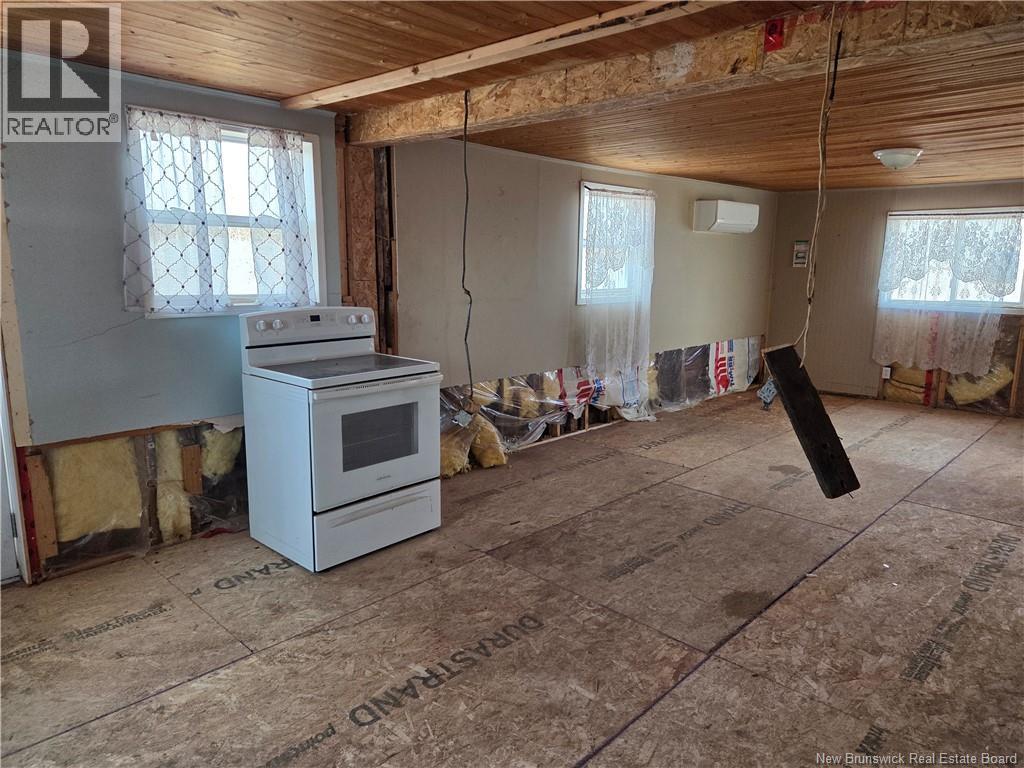 27 Fort, Port Elgin, New Brunswick  E4M 1L1 - Photo 3 - NB135958