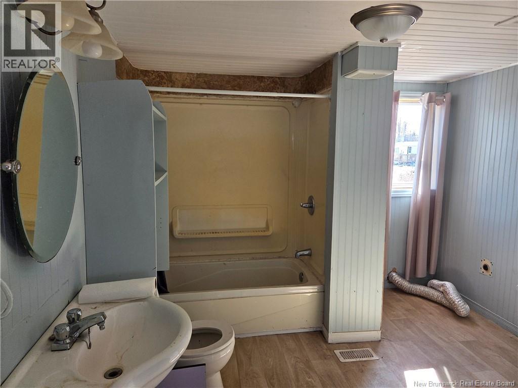 27 Fort, Port Elgin, New Brunswick  E4M 1L1 - Photo 5 - NB135958