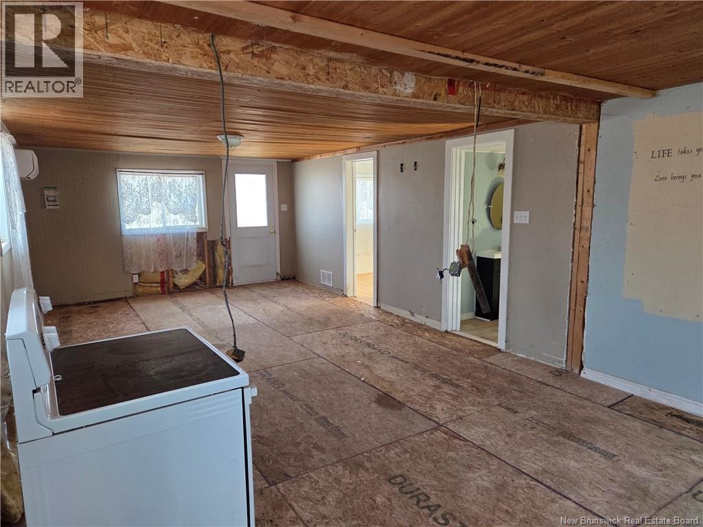 27 Fort, Port Elgin, New Brunswick  E4M 1L1 - Photo 2 - NB135958