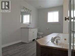 241073 Range Road 194, Rural Wheatland County, Alberta  T0J 1S0 - Photo 17 - A2297187