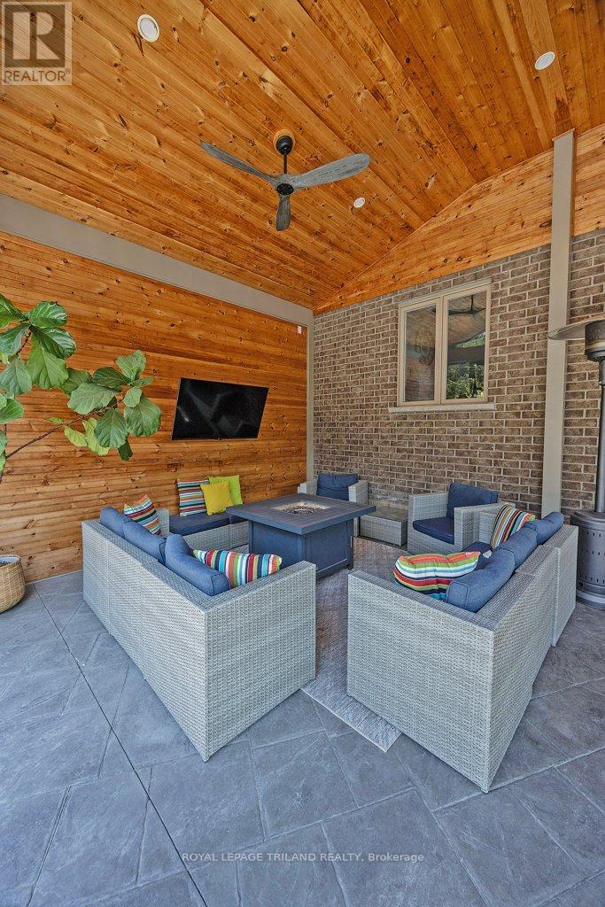 139 Skyline Avenue, London North, Ontario  N5X 0A3 - Photo 37 - X12938296