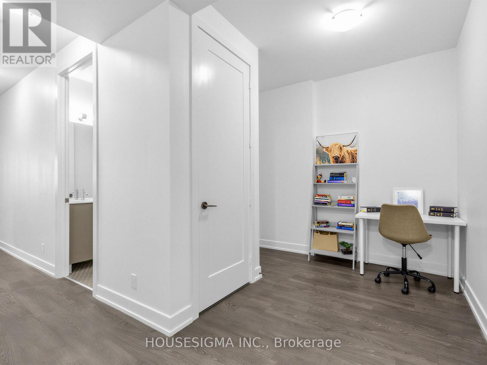 310 - 11 Lillian Street, Toronto, Ontario  M4S 2H7 - Photo 4 - C12938308