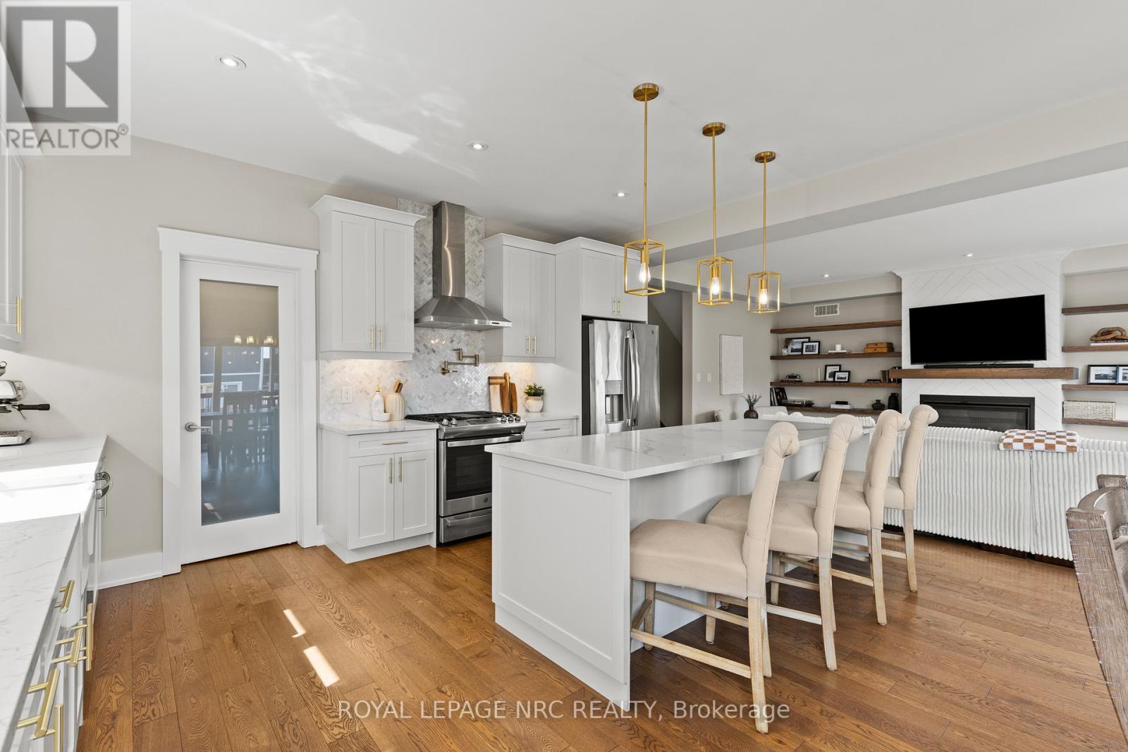 271 Memorial Park Drive, Welland (Lincoln/crowland), Ontario  L3B 0E3 - Photo 13 - X12938256