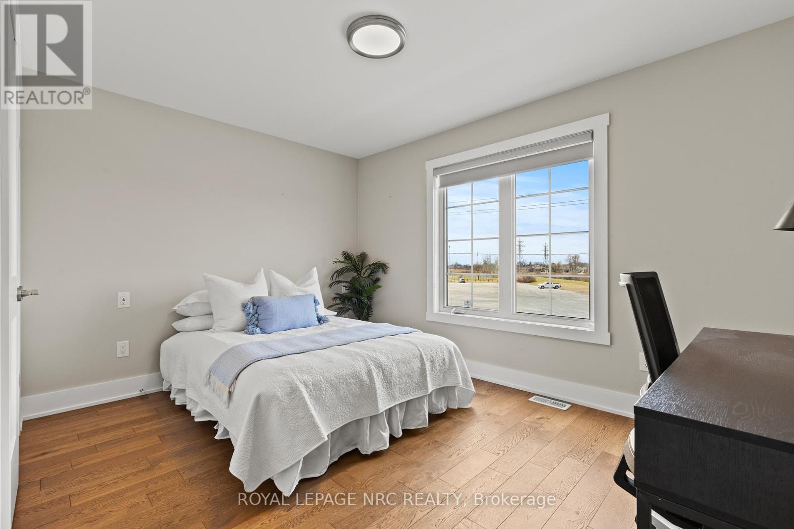 271 Memorial Park Drive, Welland (Lincoln/crowland), Ontario  L3B 0E3 - Photo 23 - X12938256