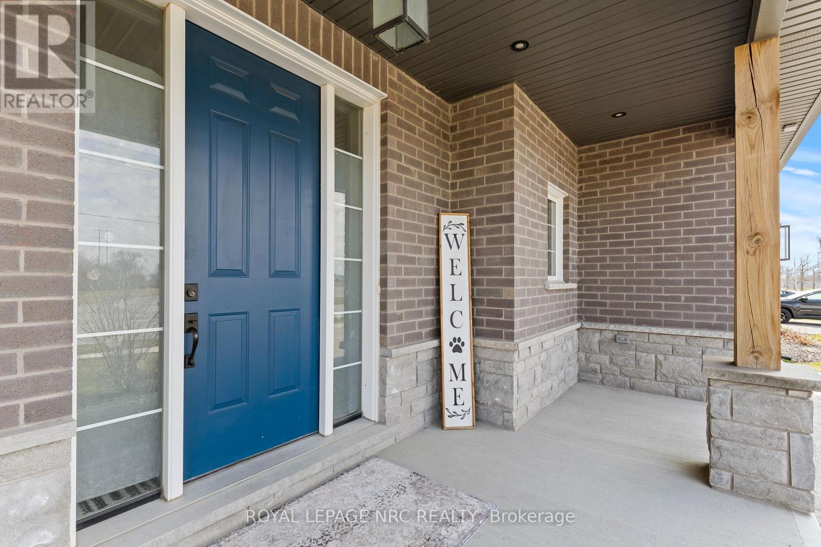 271 Memorial Park Drive, Welland (Lincoln/crowland), Ontario  L3B 0E3 - Photo 3 - X12938256