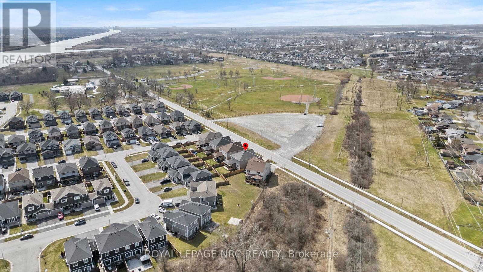 271 Memorial Park Drive, Welland (Lincoln/crowland), Ontario  L3B 0E3 - Photo 47 - X12938256