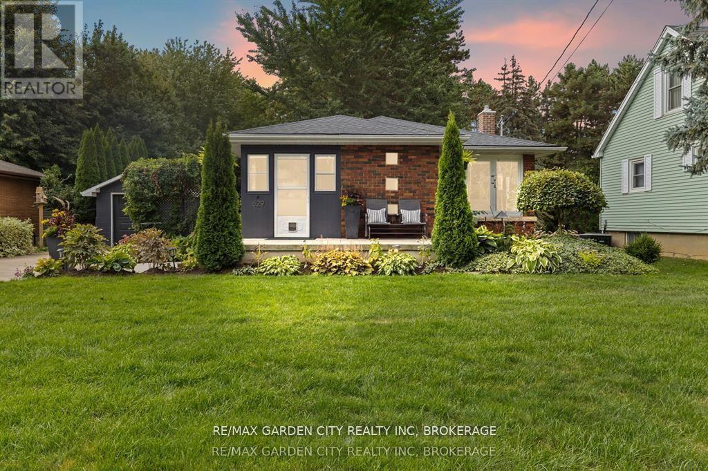 629 Penner Street, Niagara-On-The-Lake (Virgil), Ontario  L0S 1T0 - Photo 1 - X12938270