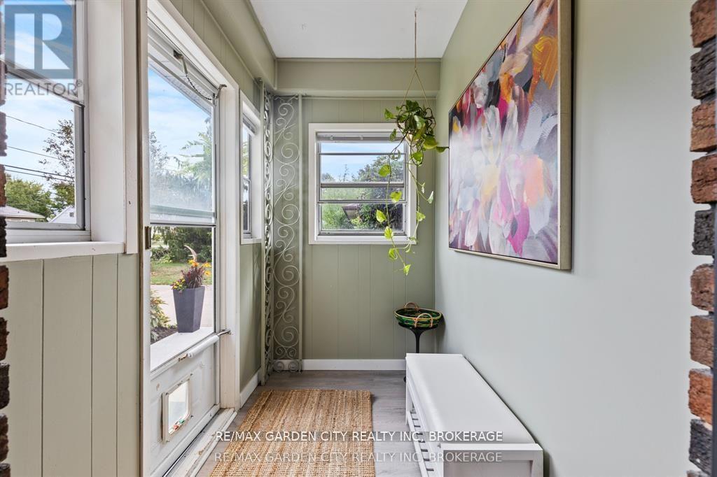 629 Penner Street, Niagara-On-The-Lake (Virgil), Ontario  L0S 1T0 - Photo 13 - X12938270