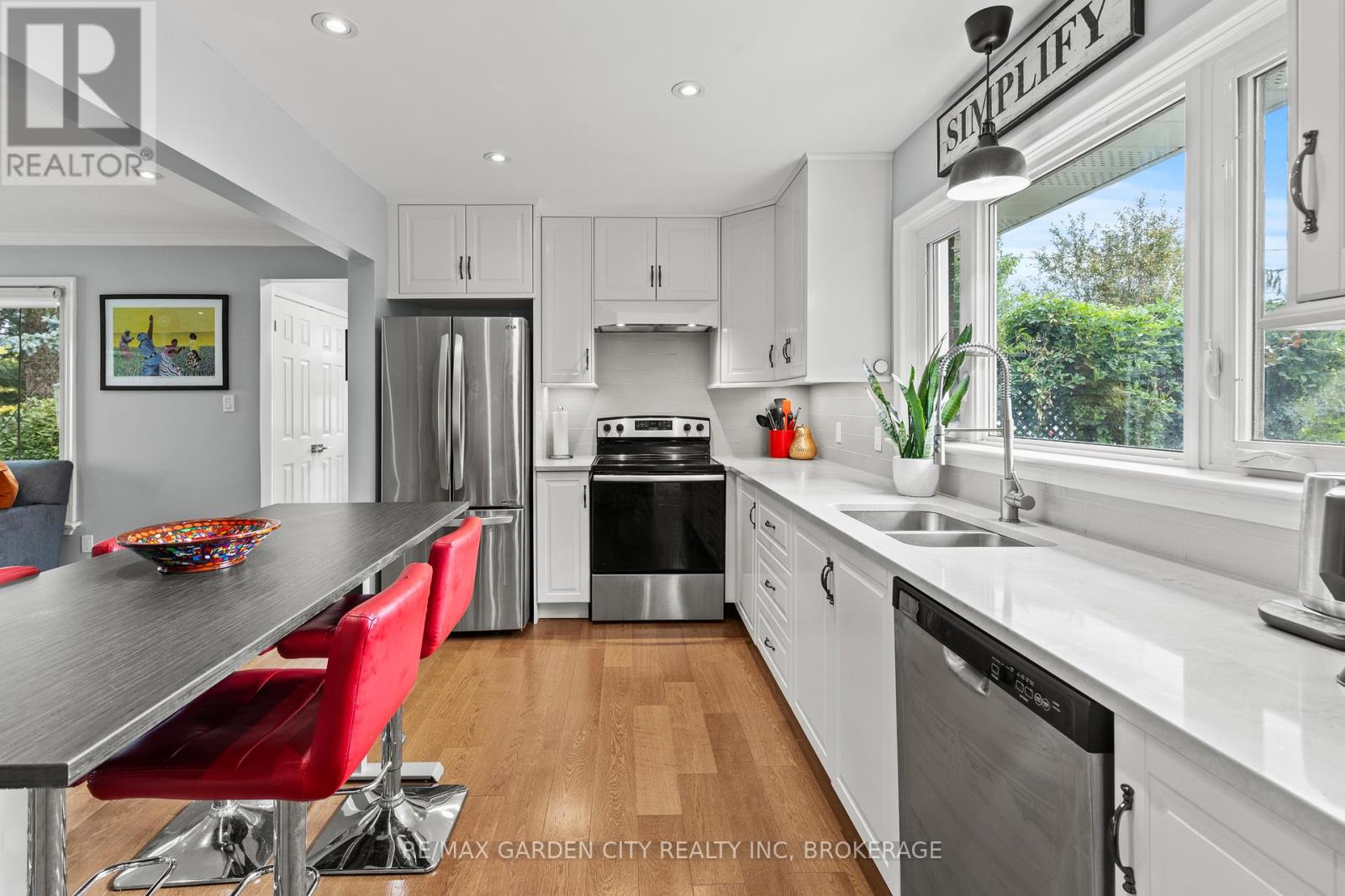 629 Penner Street, Niagara-On-The-Lake (Virgil), Ontario  L0S 1T0 - Photo 17 - X12938270