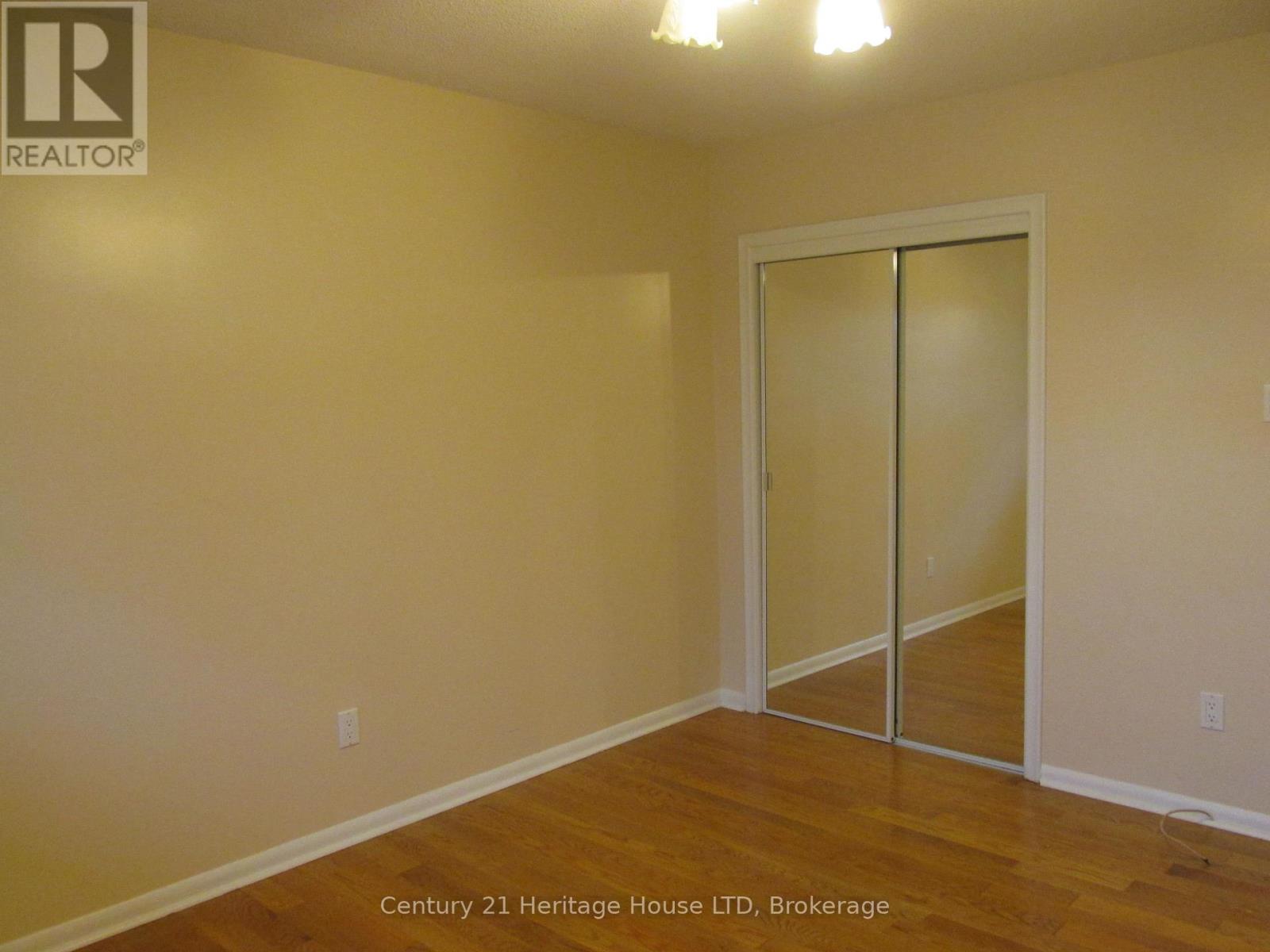 6 East Hampton Road, St. Catharines, Ontario  L2T 3E1 - Photo 14 - X12938284