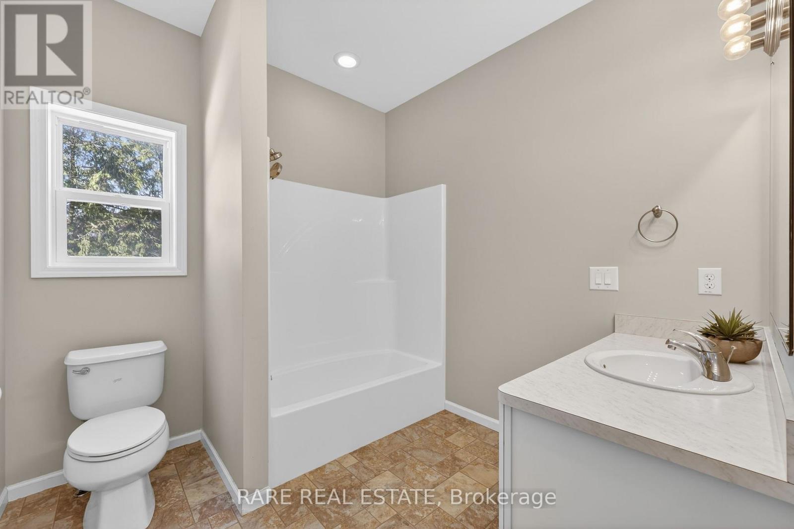 1231 Temple Avenue, Innisfil, Ontario  L0L 1C0 - Photo 24 - N12938312