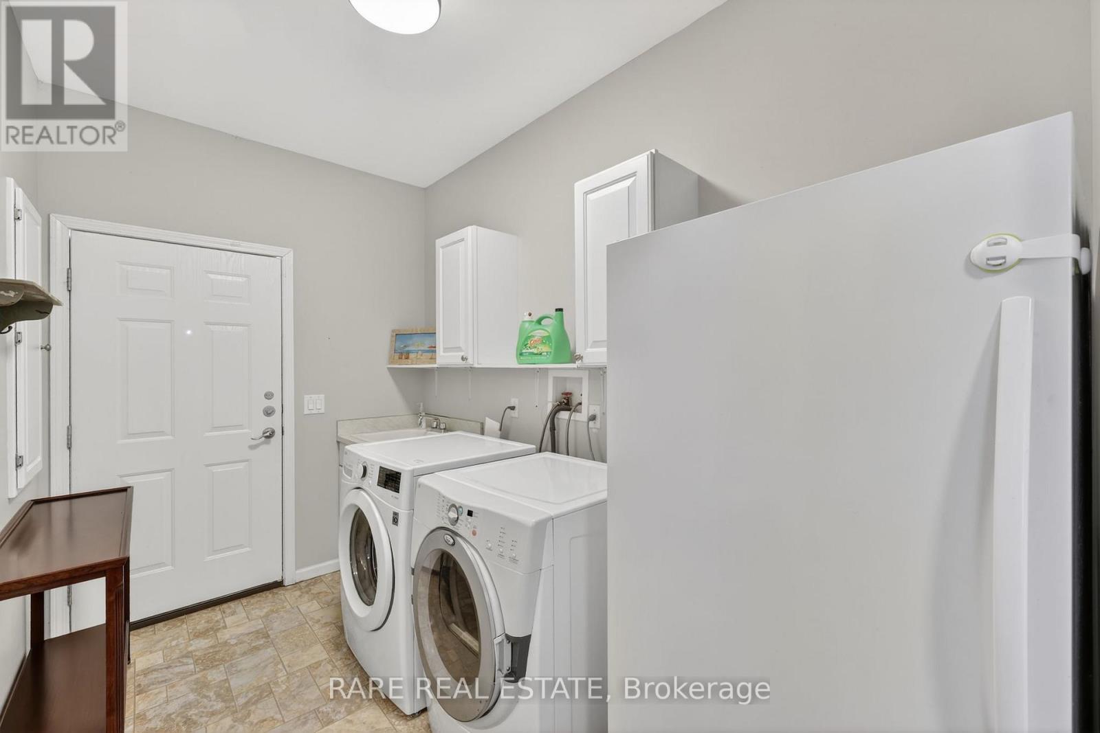 1231 Temple Avenue, Innisfil, Ontario  L0L 1C0 - Photo 25 - N12938312