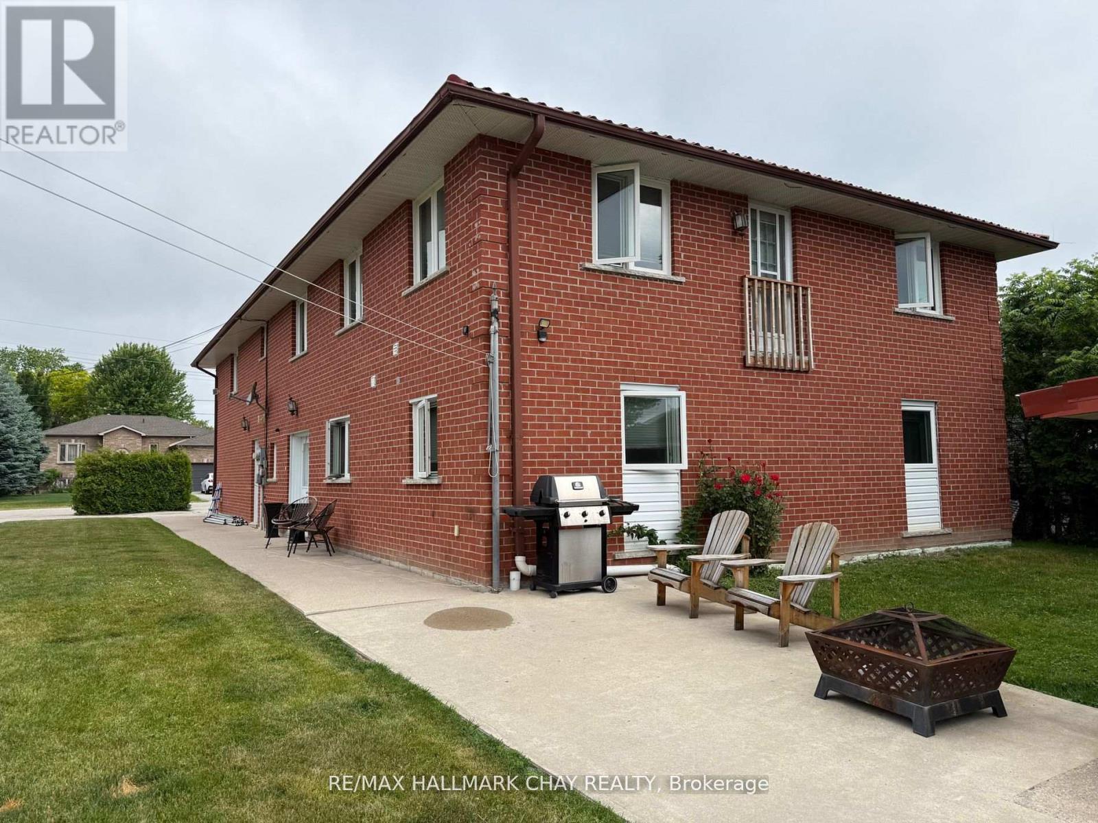 B - 893b Frederick Street, Innisfil, Ontario  L0L 1C0 - Photo 2 - N12938314