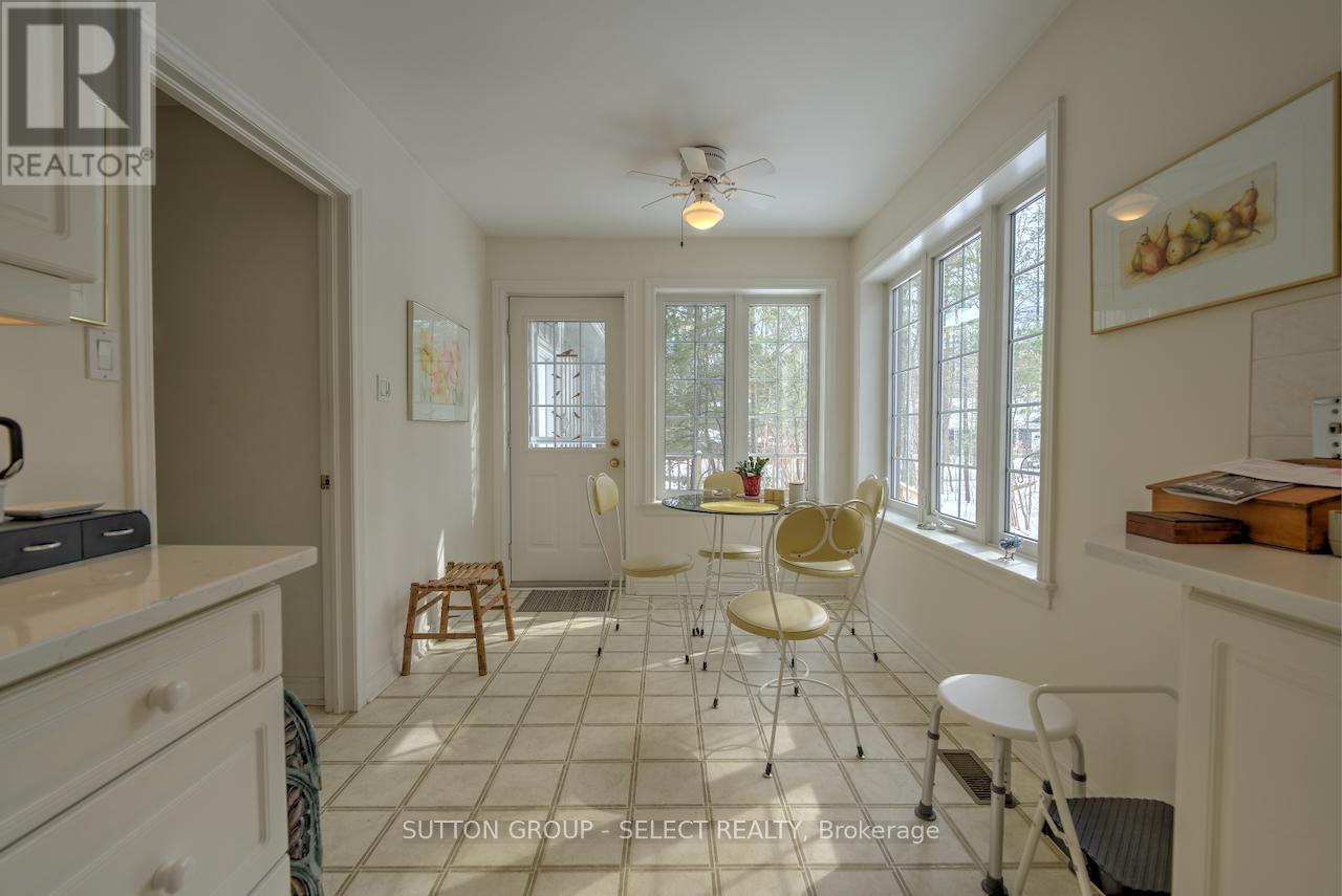 10297 Dogwood Crescent, Lambton Shores, Ontario  N0M 1T0 - Photo 25 - X12895822