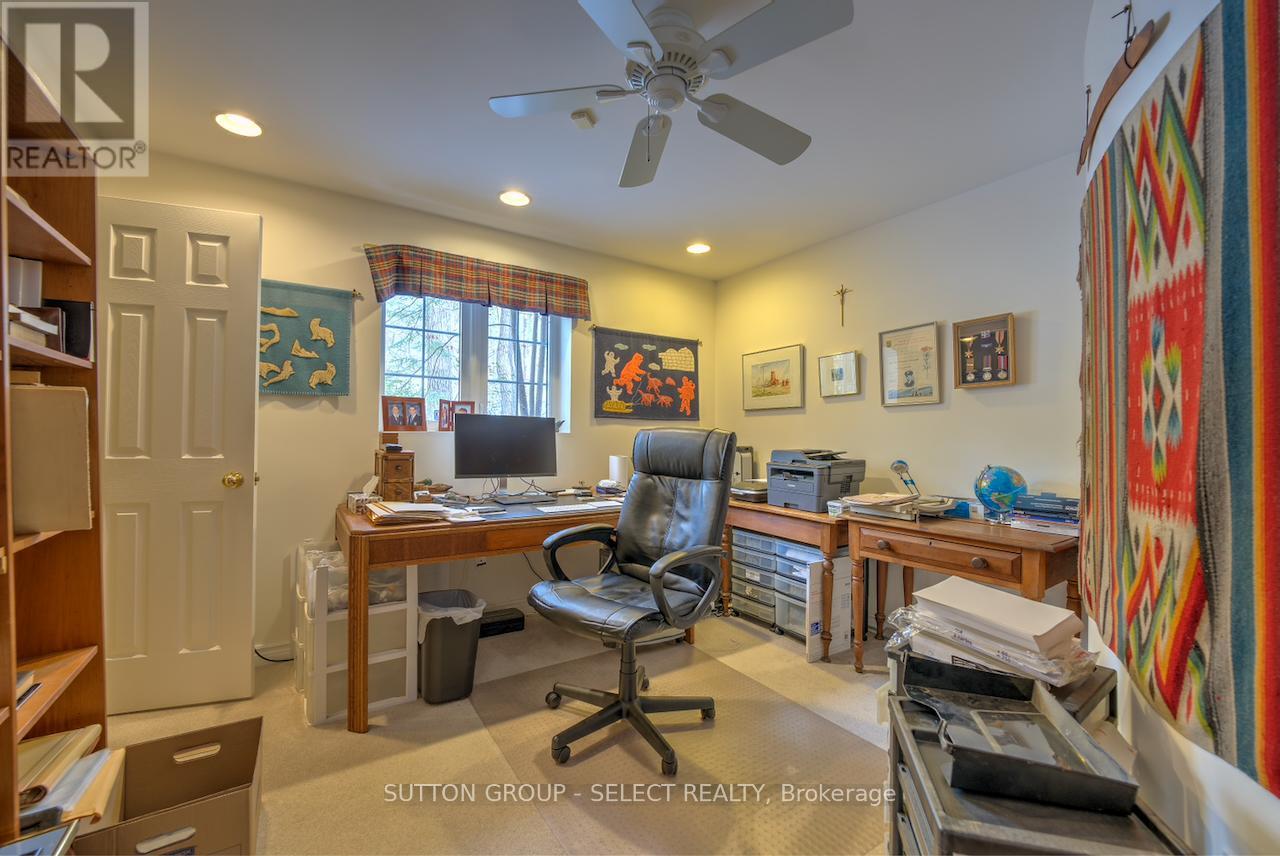 10297 Dogwood Crescent, Lambton Shores, Ontario  N0M 1T0 - Photo 38 - X12895822