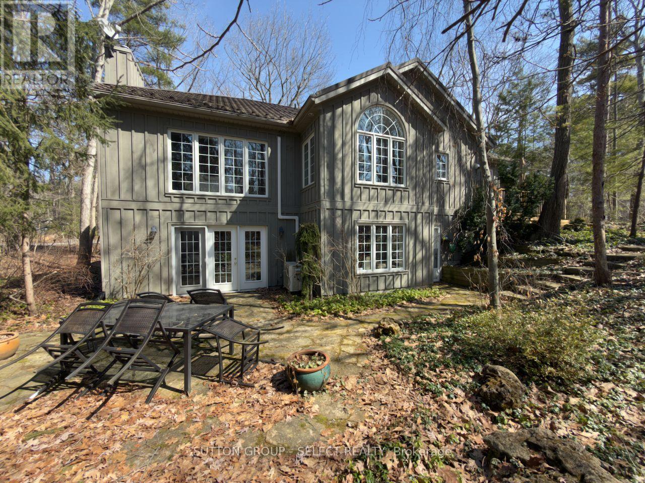 10297 Dogwood Crescent, Lambton Shores, Ontario  N0M 1T0 - Photo 6 - X12895822