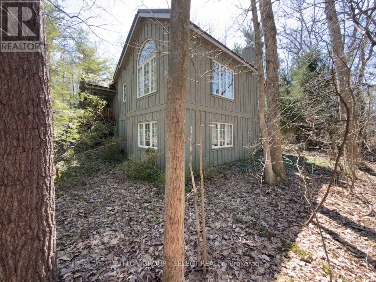 10297 Dogwood Crescent, Lambton Shores, Ontario  N0M 1T0 - Photo 5 - X12895822