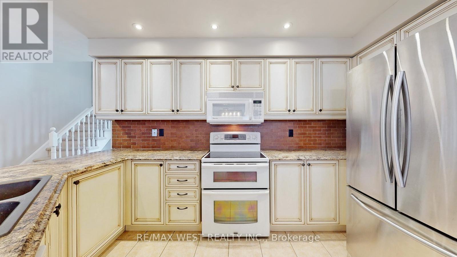 56 Livia Herman Way, Barrie, Ontario  L4M 6X1 - Photo 9 - S12921830