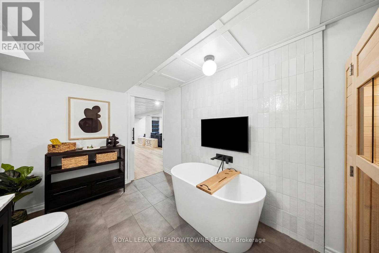 1234 Mcphedran Point, Milton, Ontario  L9E 1J8 - Photo 42 - W12928454