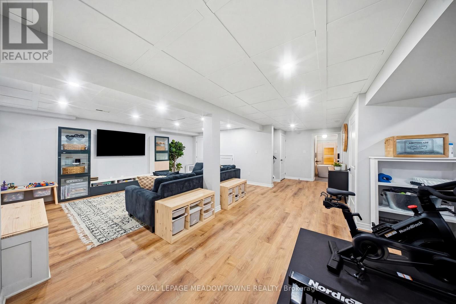 1234 Mcphedran Point, Milton, Ontario  L9E 1J8 - Photo 43 - W12928454