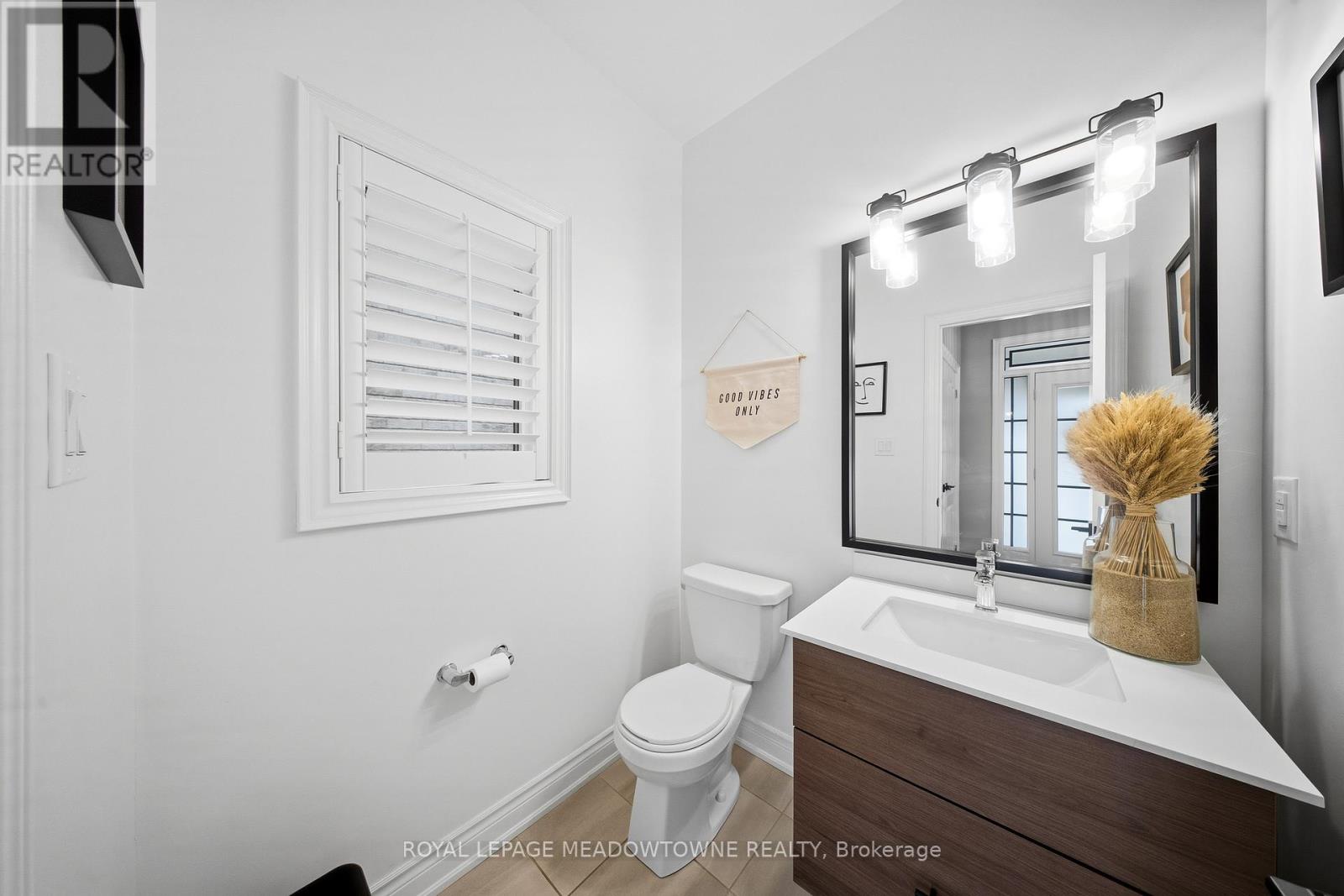 1234 Mcphedran Point, Milton, Ontario  L9E 1J8 - Photo 9 - W12928454