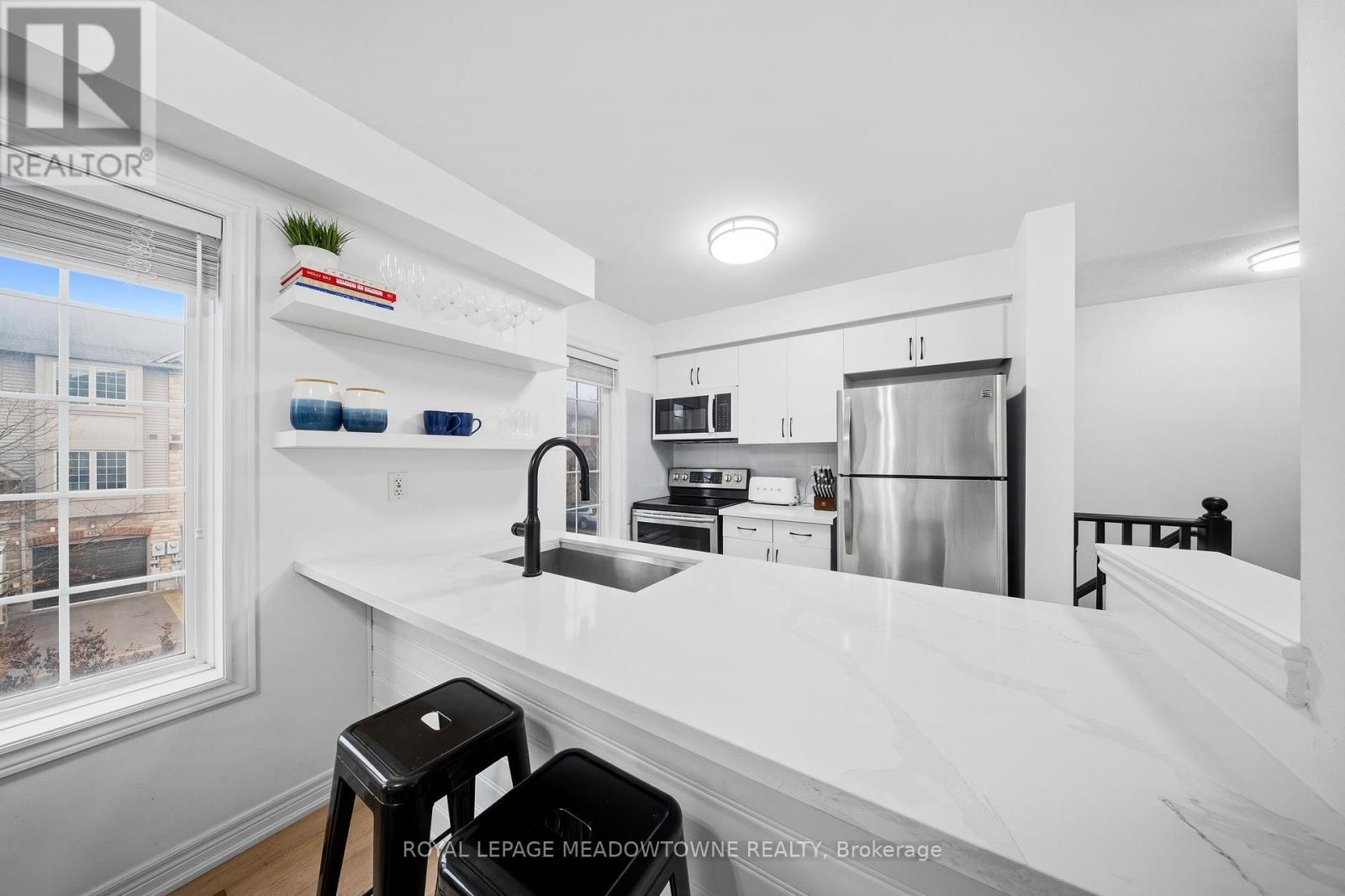 624 Maude Common, Burlington, Ontario  L7L 0C7 - Photo 21 - W12929402