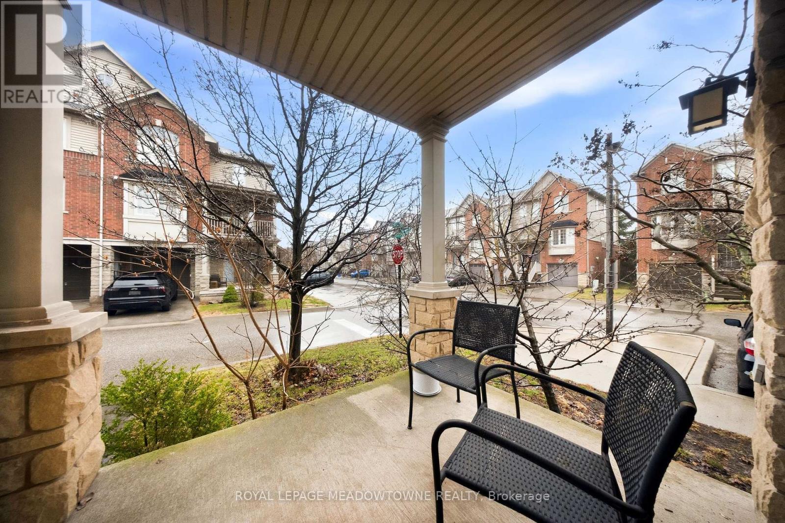 624 Maude Common, Burlington, Ontario  L7L 0C7 - Photo 13 - W12929402
