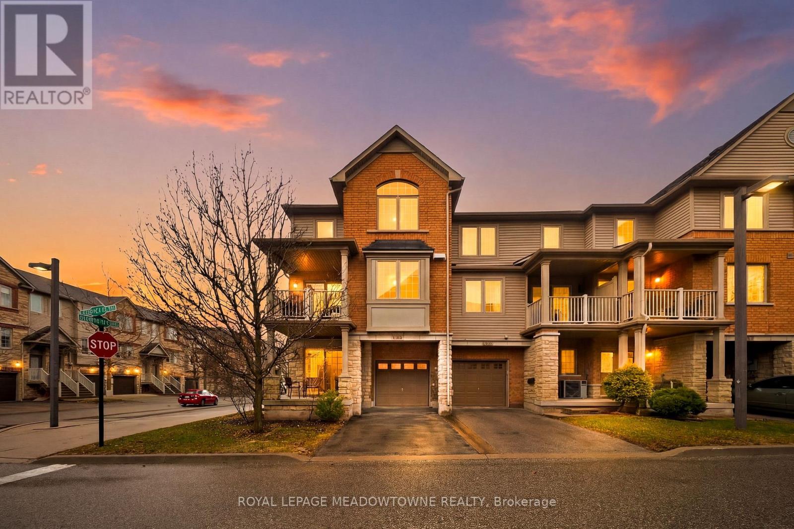 624 MAUDE COMMON, Burlington, Ontario