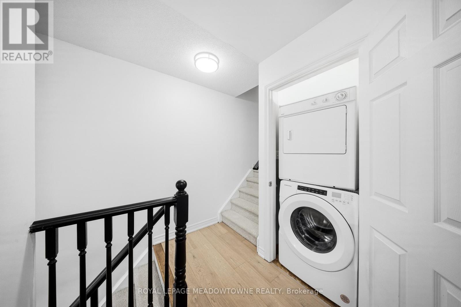 624 Maude Common, Burlington, Ontario  L7L 0C7 - Photo 15 - W12929402