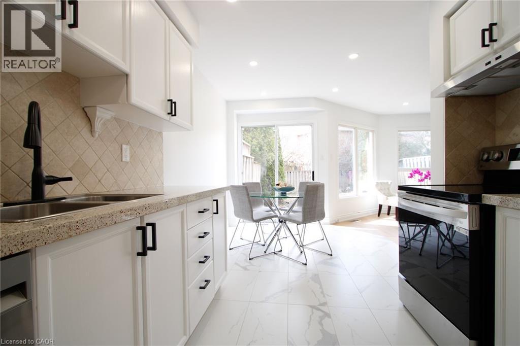 1114 Lindsay Drive, Oakville, Ontario  L6N 3B4 - Photo 11 - 40813781