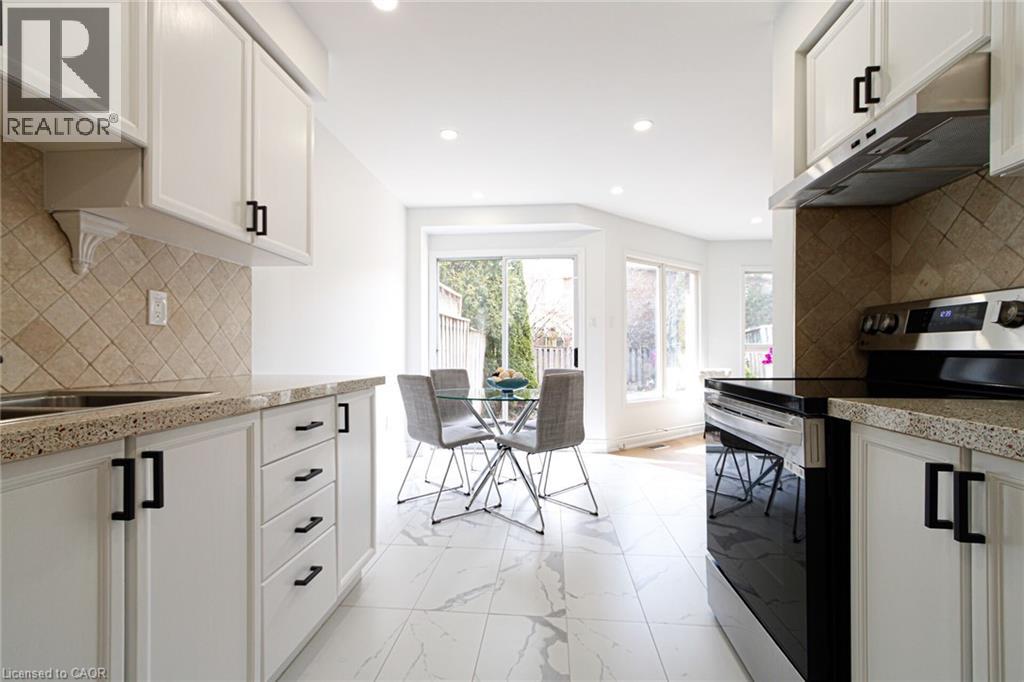 1114 Lindsay Drive, Oakville, Ontario  L6N 3B4 - Photo 13 - 40813781