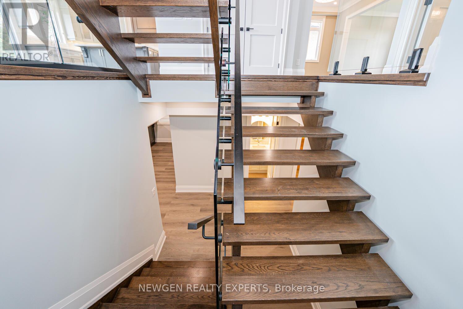 1510 Bridge Road, Oakville, Ontario  L6L 2E3 - Photo 38 - W12938286