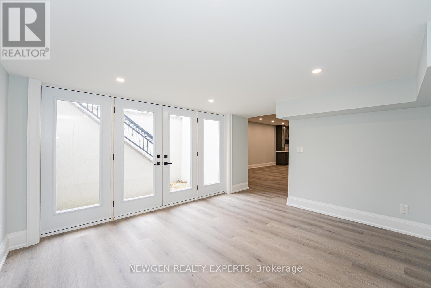 1510 Bridge Road, Oakville, Ontario  L6L 2E3 - Photo 41 - W12938286