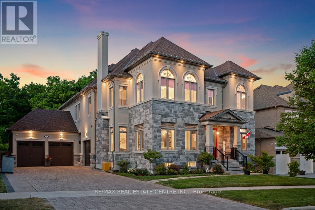 10 CROWN FOREST COURT, Brampton, Ontario