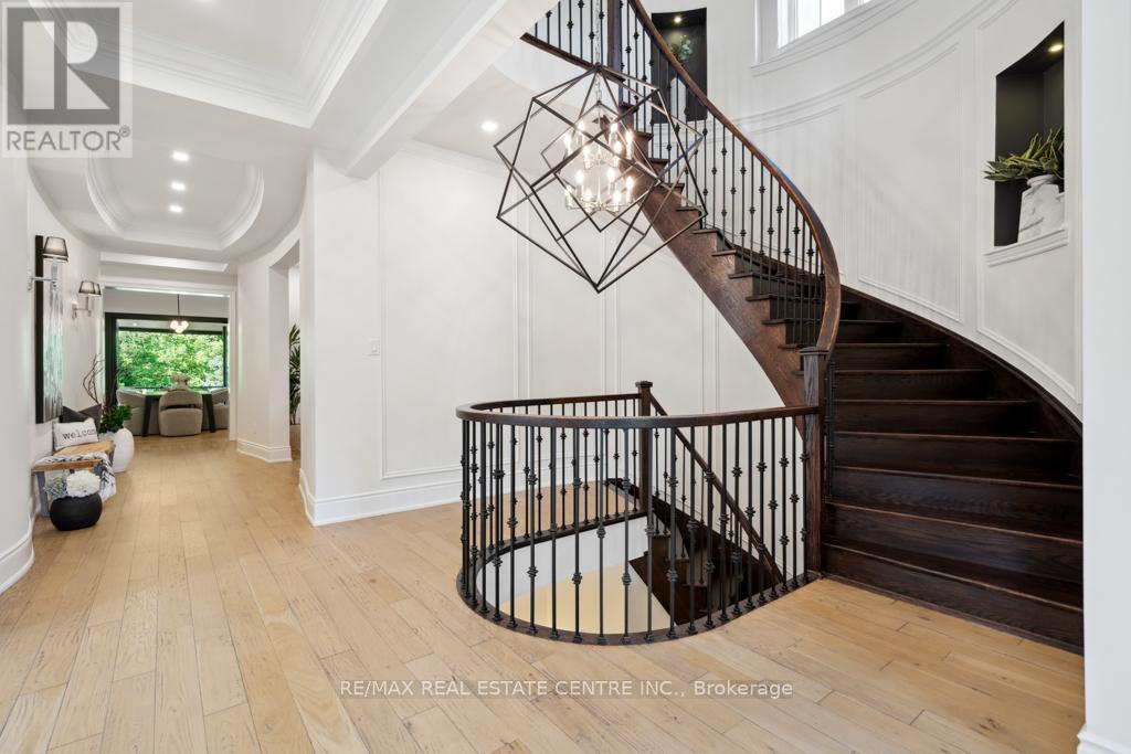 10 Crown Forest Court, Brampton, Ontario  L6Y 2Y5 - Photo 22 - W12938290