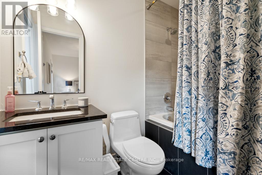 10 Crown Forest Court, Brampton, Ontario  L6Y 2Y5 - Photo 36 - W12938290