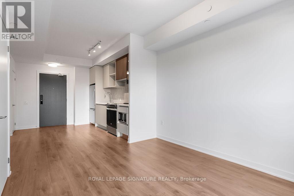 402 - 395 Dundas Street W, Oakville, Ontario  L6M 5R8 - Photo 10 - W12938304