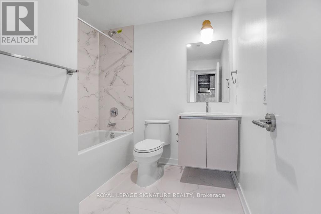 402 - 395 Dundas Street W, Oakville, Ontario  L6M 5R8 - Photo 19 - W12938304