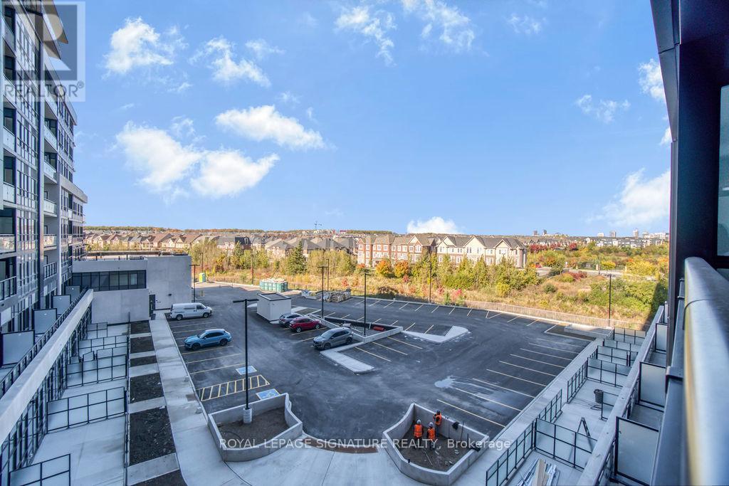 402 - 395 Dundas Street W, Oakville, Ontario  L6M 5R8 - Photo 24 - W12938304