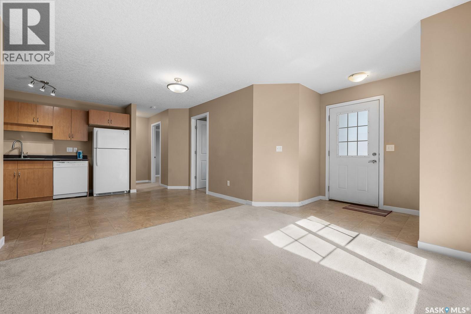 130 5063 James Hill Road, Regina, Saskatchewan  S4W 0B9 - Photo 3 - SK031567