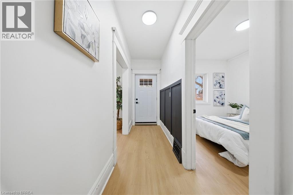 232 Grey Street, Brantford, Ontario  N3S 4W7 - Photo 3 - 40815045