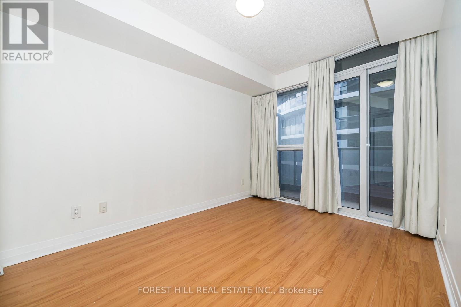 1607 - 25 Carlton Street, Toronto, Ontario  M5B 1L4 - Photo 11 - C12936868