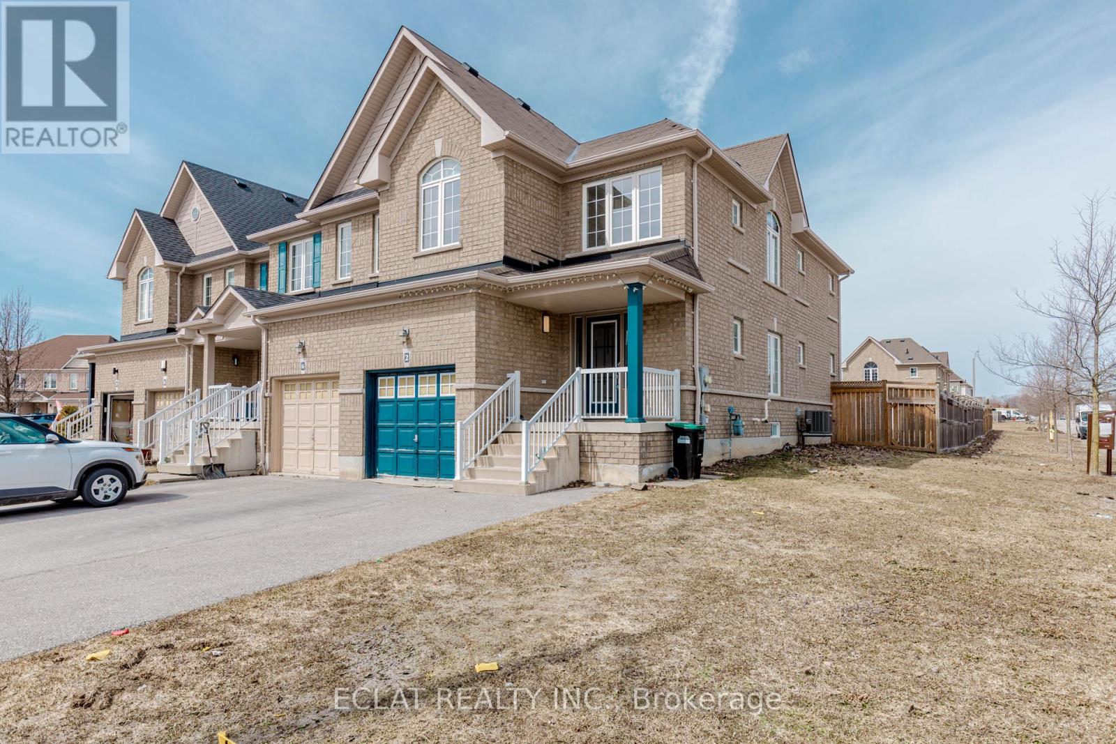 2 LANCASTER COURT, Barrie, Ontario